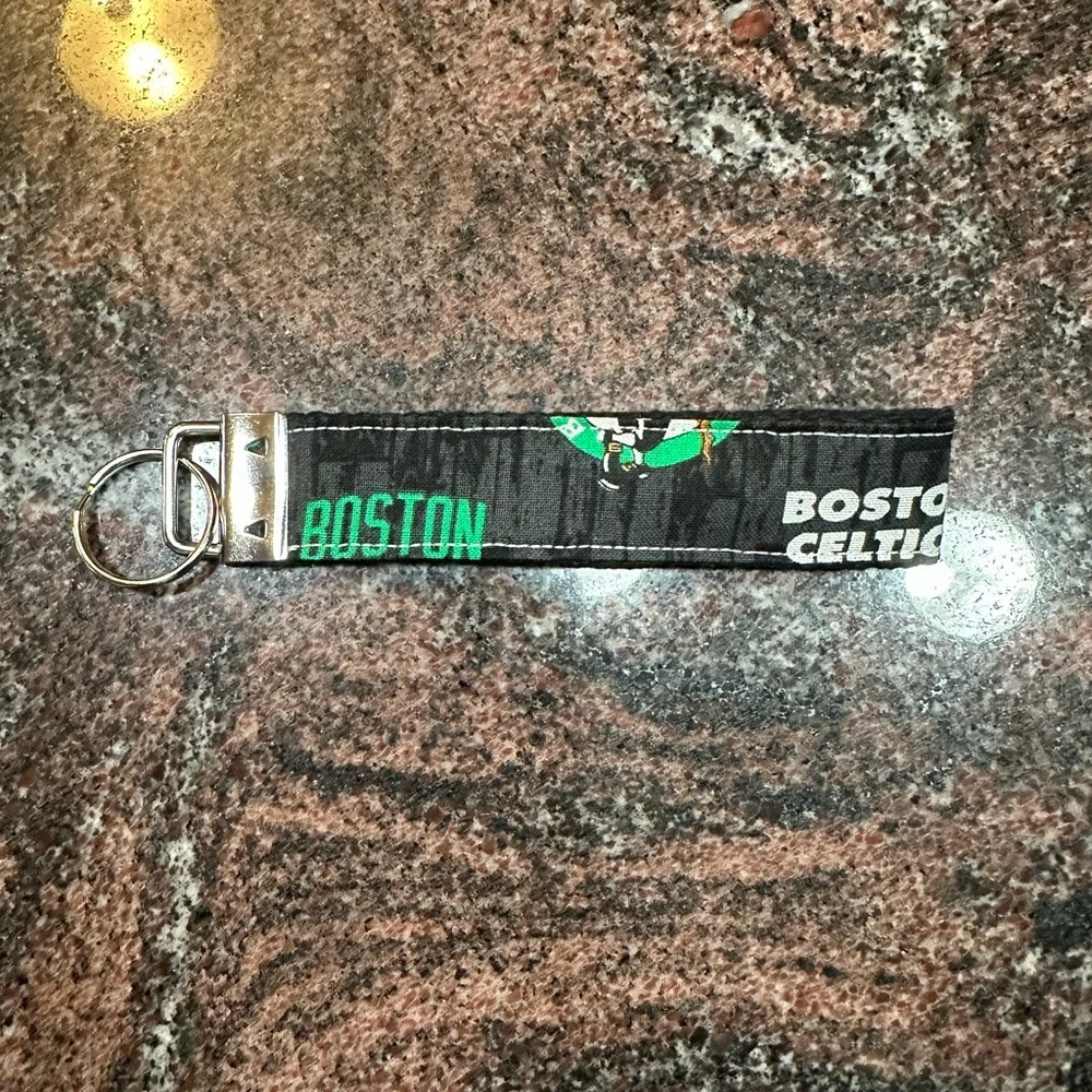 Handmade Boston Celtics wristlet key fob keychain